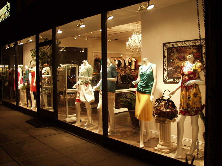 online boutique دکوراسیون مغازه خود را متفاوت کنید